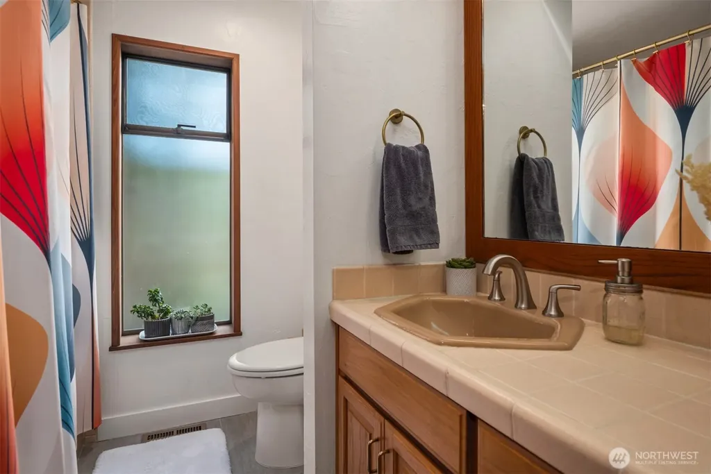 1627 California Avenue SW Seattle WA 98116