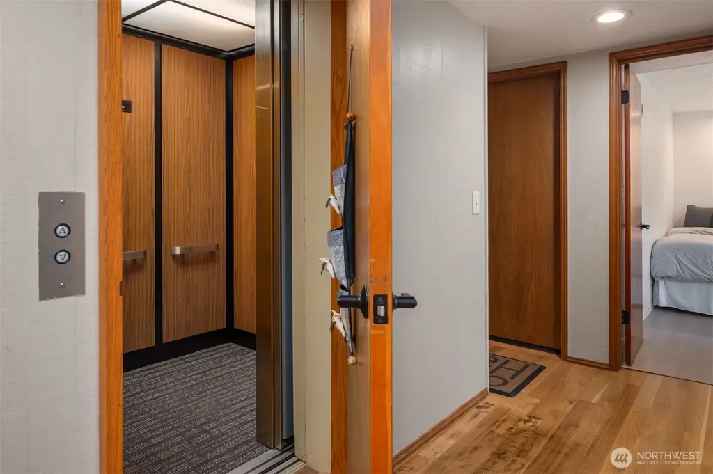 1627 California Avenue SW Seattle WA 98116