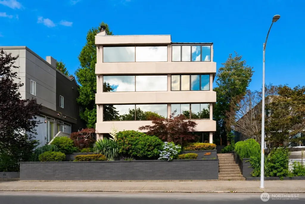 1627 California Avenue SW Seattle WA 98116