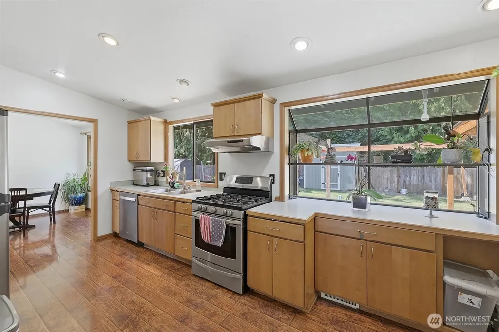 3143 Donnelly Drive SE Olympia WA 98501