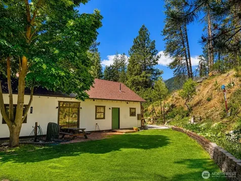 11550 Us Highway 2 Leavenworth WA 98826