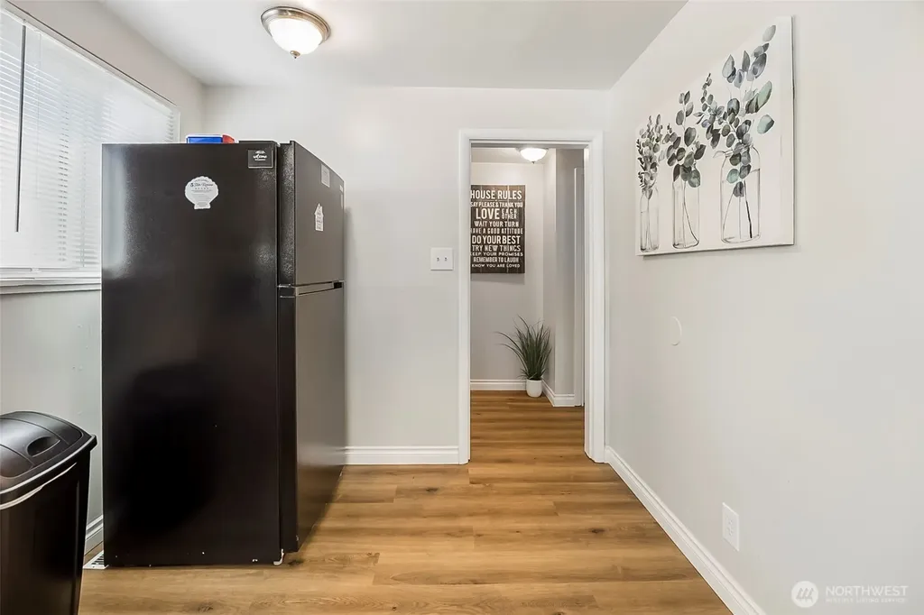 9201 36 Avenue S Seattle WA 98118