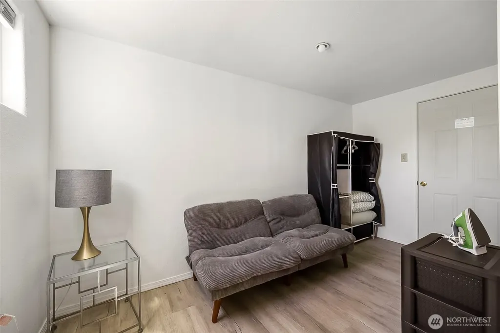9201 36 Avenue S Seattle WA 98118