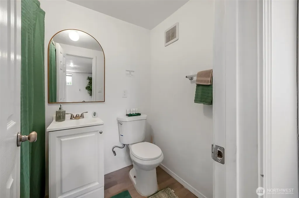 9201 36 Avenue S Seattle WA 98118