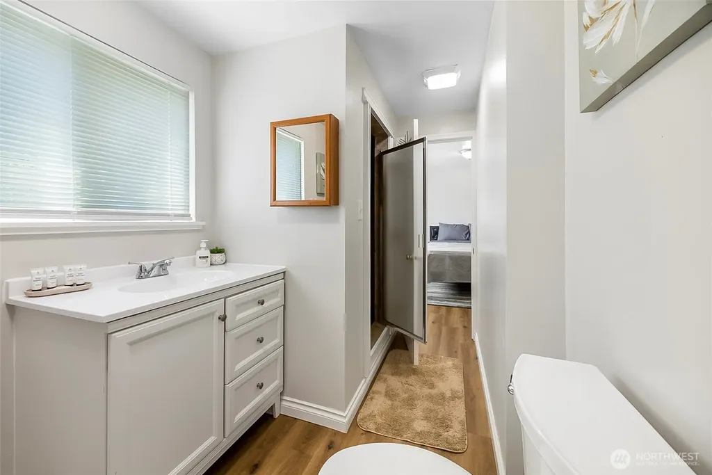 9201 36 Avenue S Seattle WA 98118
