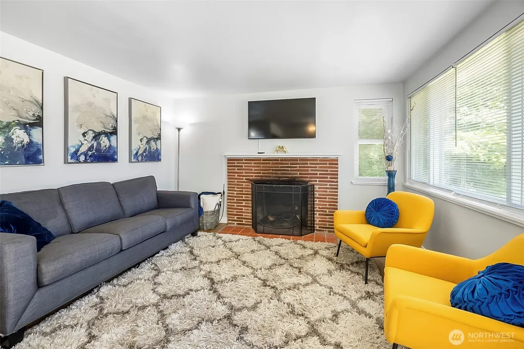 9201 36 Avenue S Seattle WA 98118