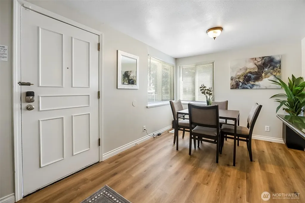 9201 36 Avenue S Seattle WA 98118