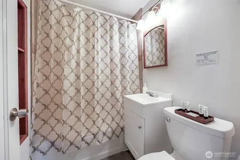 9201 36 Avenue S Seattle WA 98118