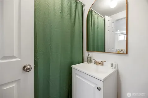 9201 36 Avenue S Seattle WA 98118