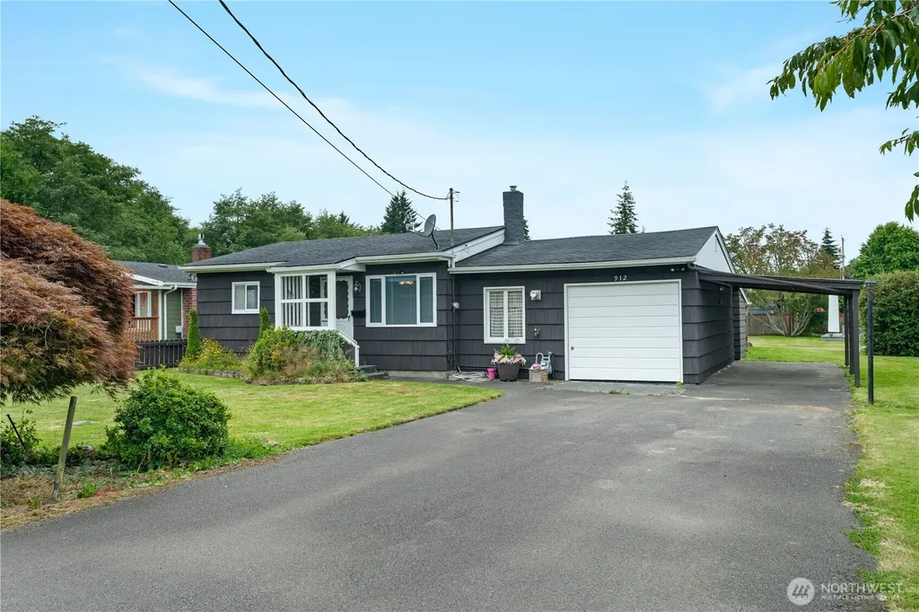 912 3rd Street Hoquiam WA 98550