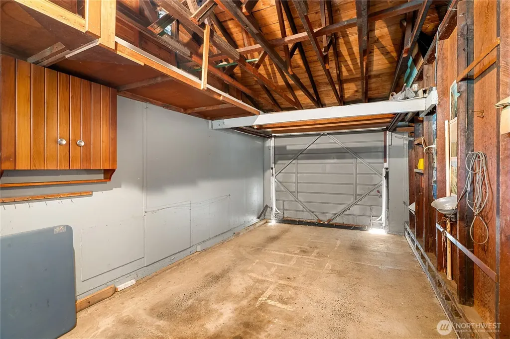 912 3rd Street Hoquiam WA 98550