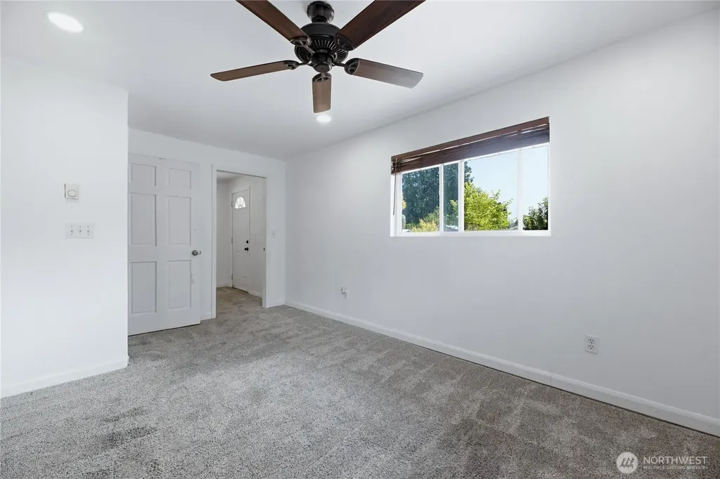 10105 229th Avenue E Buckley WA 98321