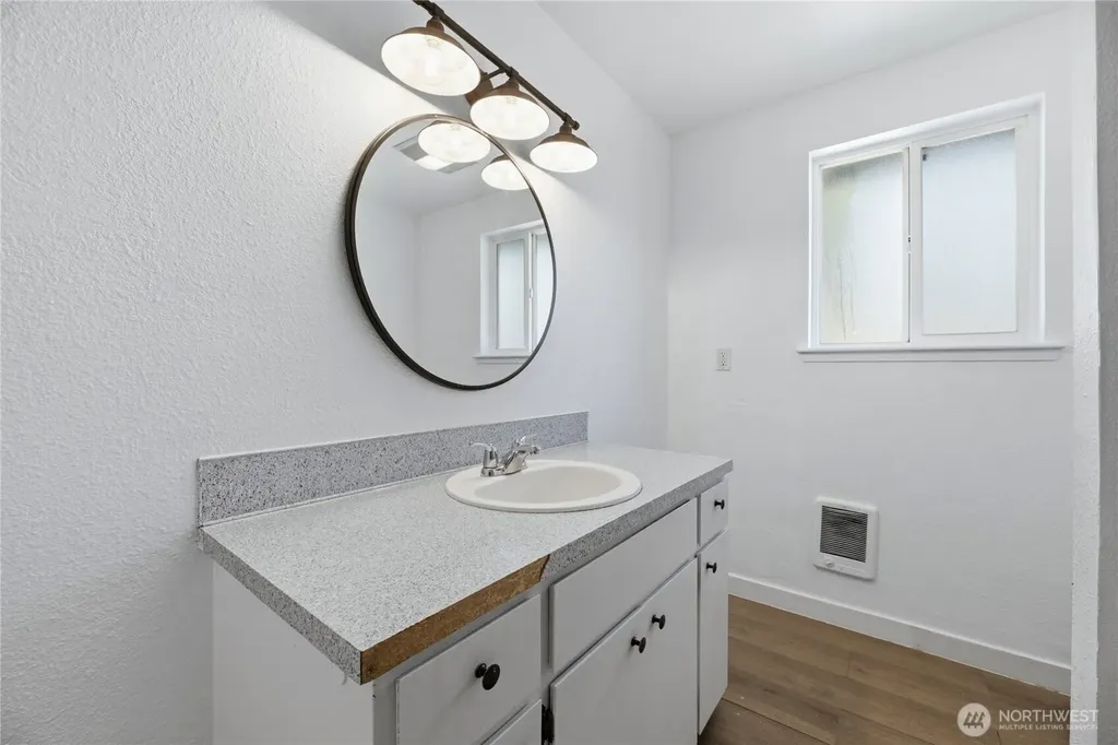 10105 229th Avenue E Buckley WA 98321