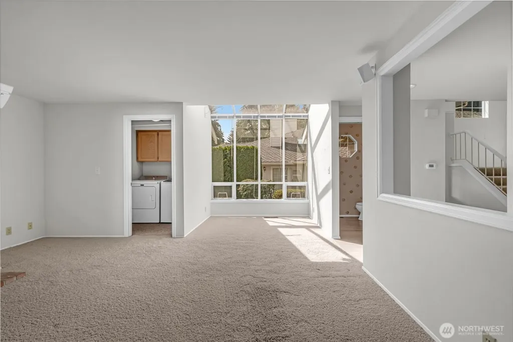 2016 Mill Pointe Drive SE Mill Creek WA 98012