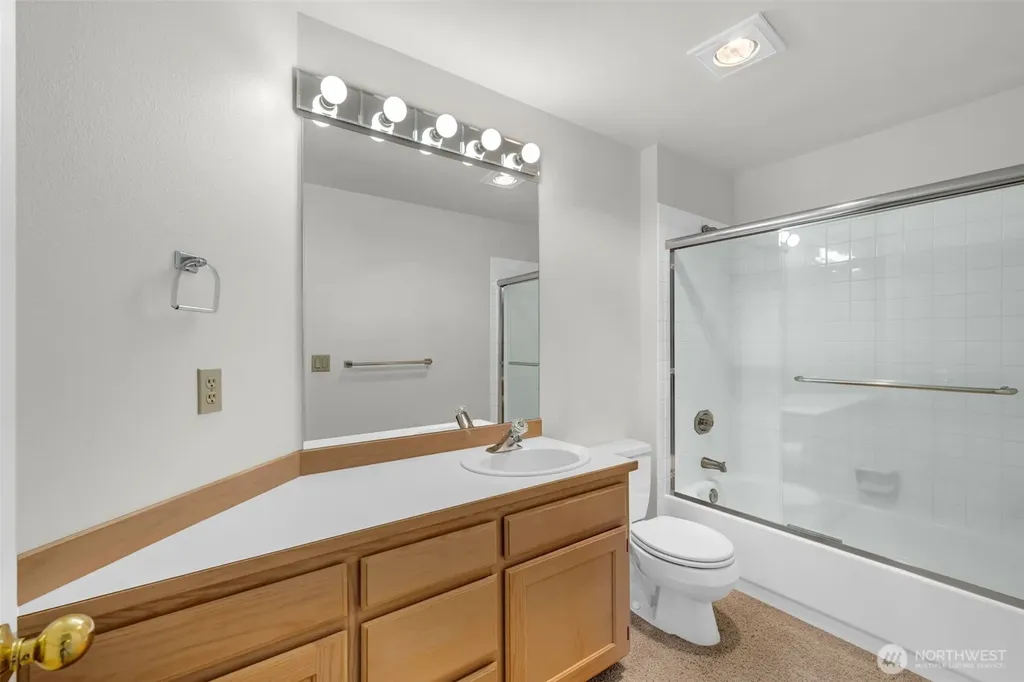 2016 Mill Pointe Drive SE Mill Creek WA 98012