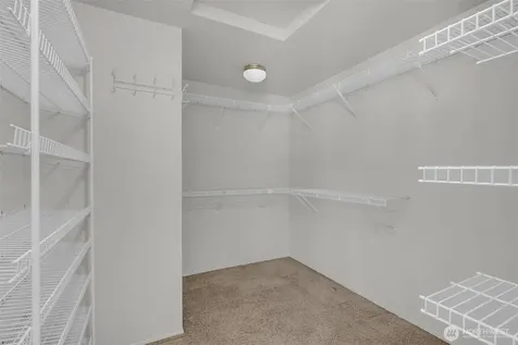 2016 Mill Pointe Drive SE Mill Creek WA 98012