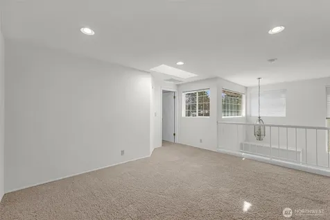 2016 Mill Pointe Drive SE Mill Creek WA 98012