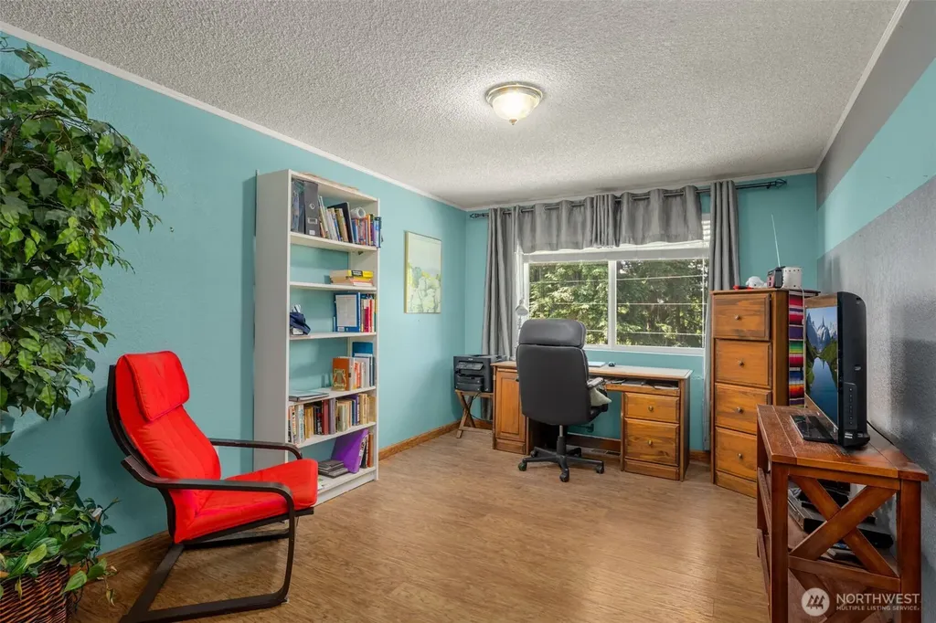 41604 218th Ave SE Enumclaw WA 98022