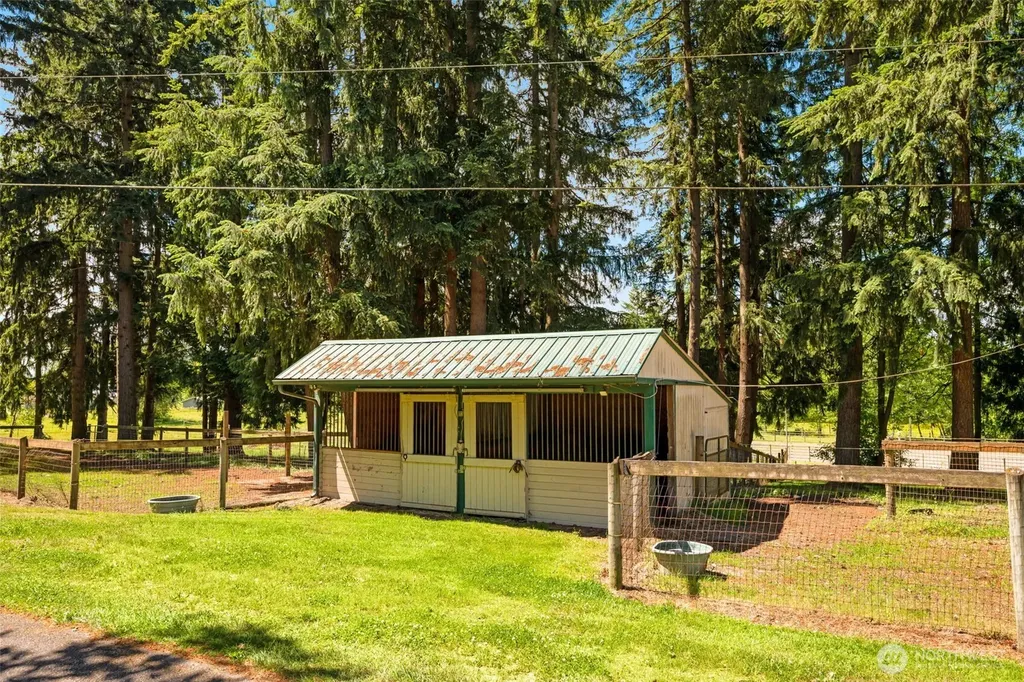 41604 218th Ave SE Enumclaw WA 98022