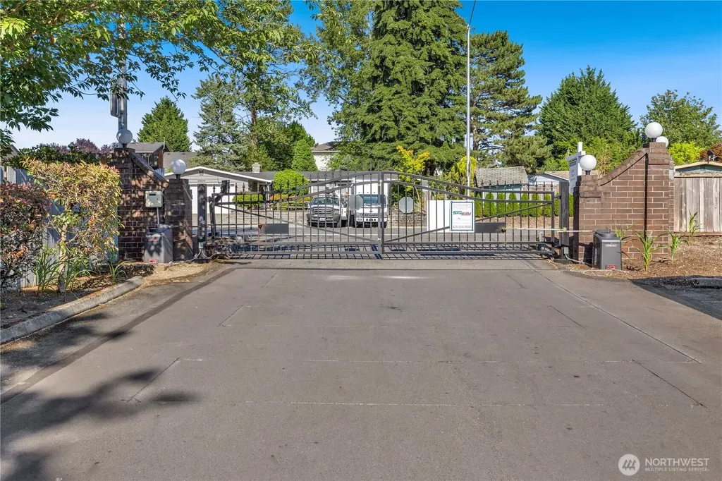 11444 SE 257th Place Kent WA 98030