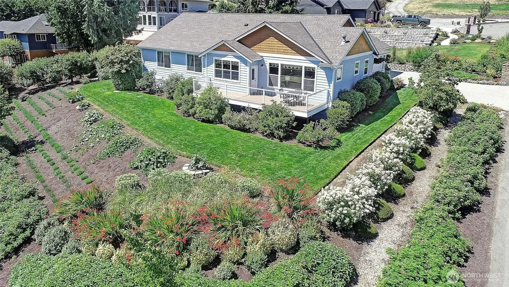 28 Zurich Court Camano Island WA 98282
