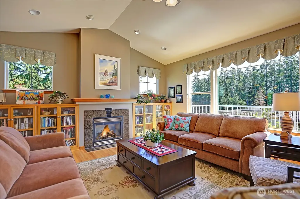 28 Zurich Court Camano Island WA 98282