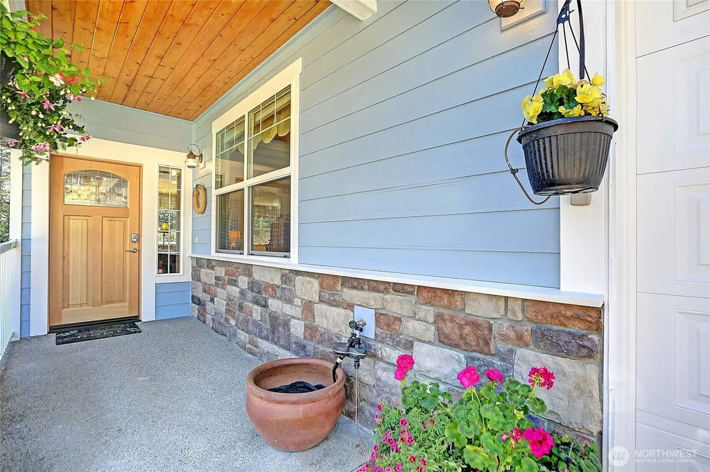 28 Zurich Court Camano Island WA 98282