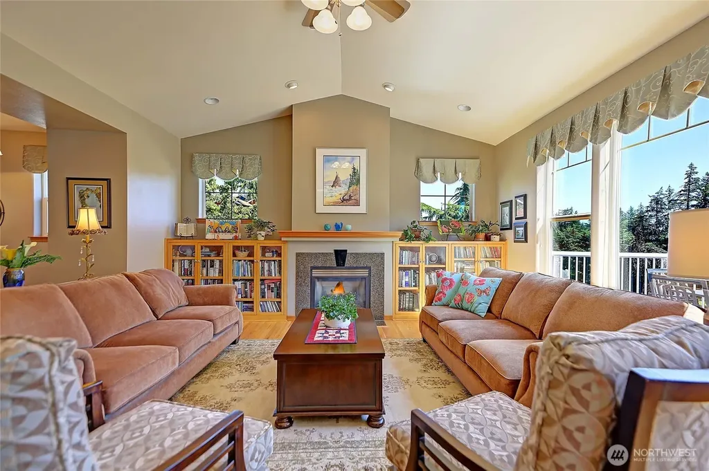 28 Zurich Court Camano Island WA 98282