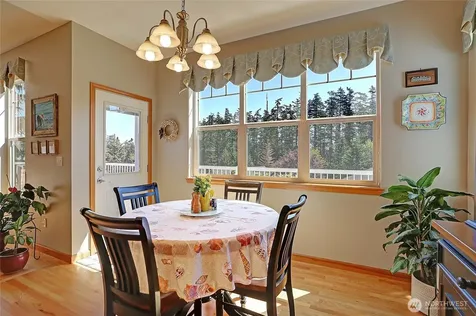 28 Zurich Court Camano Island WA 98282