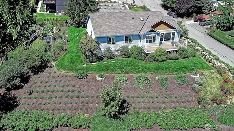 28 Zurich Court Camano Island WA 98282