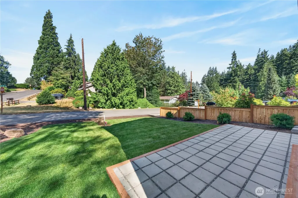 19927 89th Place W Edmonds WA 98026
