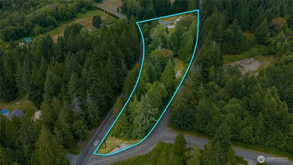 608 Alger Ccc Road Sedro Woolley WA 98284