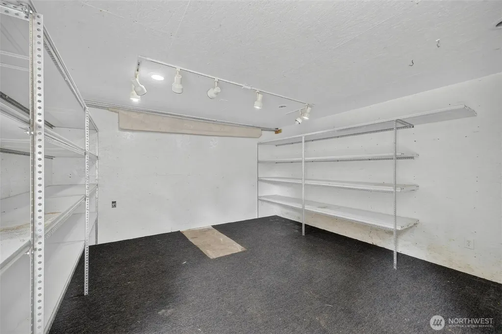 608 Alger Ccc Road Sedro Woolley WA 98284