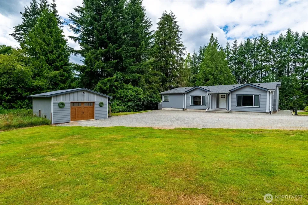 608 Alger Ccc Road Sedro Woolley WA 98284