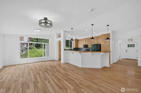 608 Alger Ccc Road Sedro Woolley WA 98284