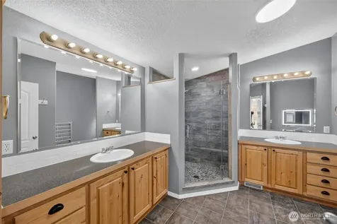 608 Alger Ccc Road Sedro Woolley WA 98284