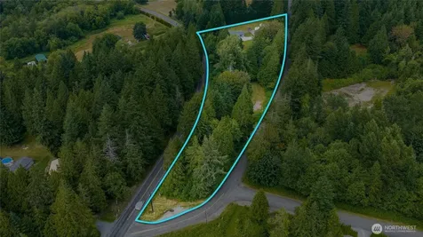 608 Alger Ccc Road Sedro Woolley WA 98284