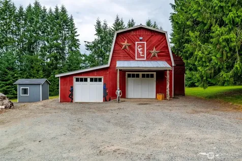 608 Alger Ccc Road Sedro Woolley WA 98284