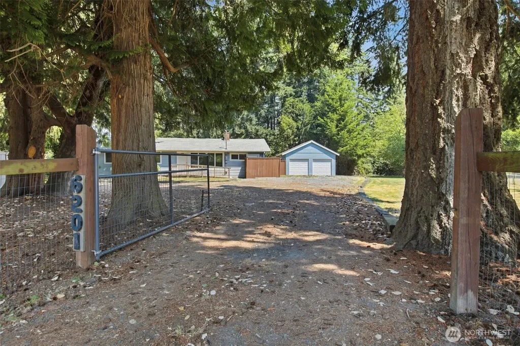 6201 44th Avenue E Tacoma WA 98443
