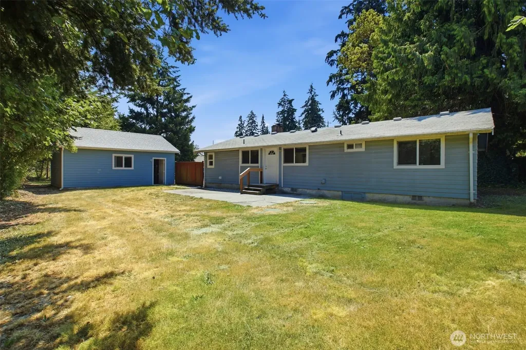 6201 44th Avenue E Tacoma WA 98443
