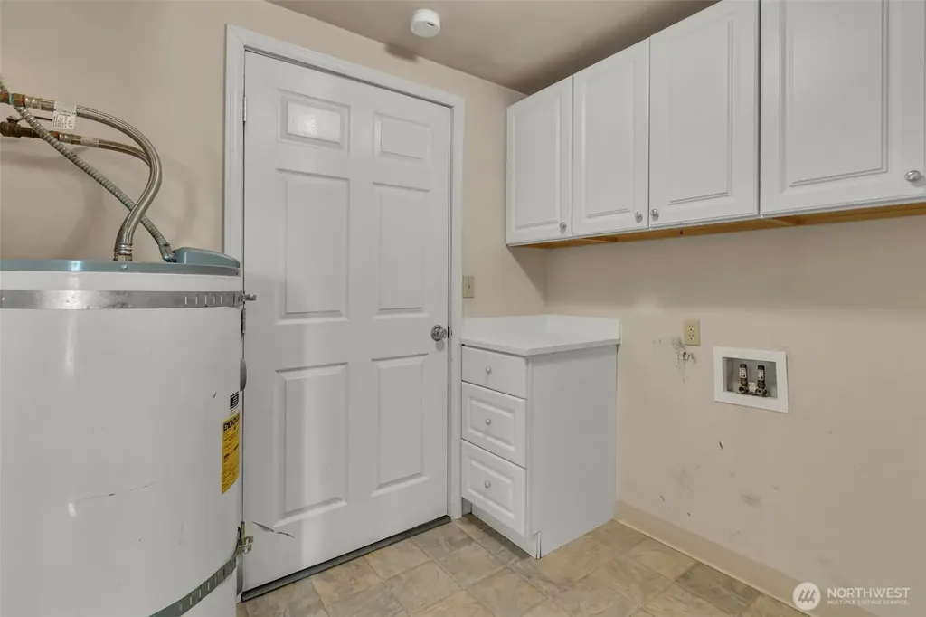 6201 44th Avenue E Tacoma WA 98443
