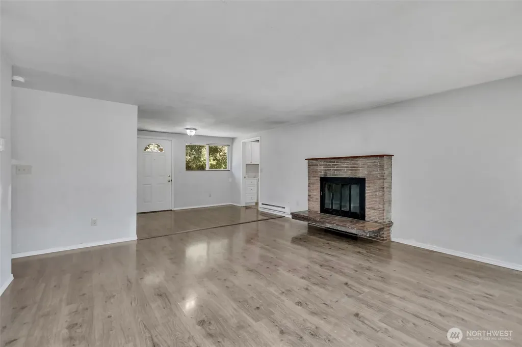 6201 44th Avenue E Tacoma WA 98443