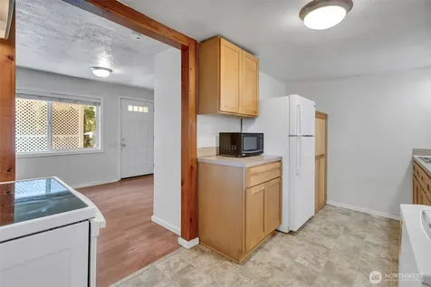 6201 44th Avenue E Tacoma WA 98443