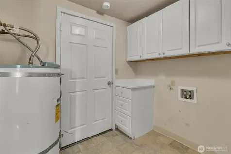 6201 44th Avenue E Tacoma WA 98443