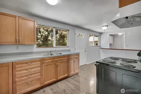 6201 44th Avenue E Tacoma WA 98443