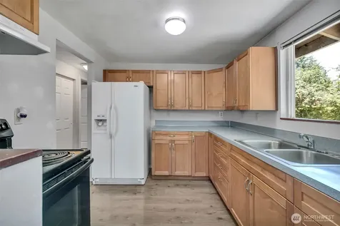 6201 44th Avenue E Tacoma WA 98443