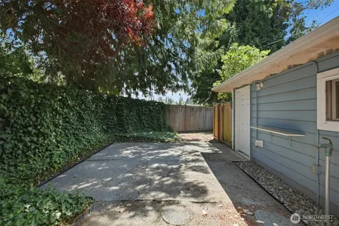 6201 44th Avenue E Tacoma WA 98443