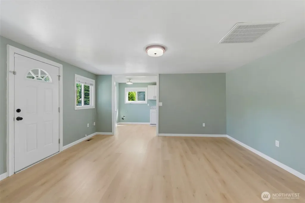 11418 Jovita Boulevard E Edgewood WA 98372
