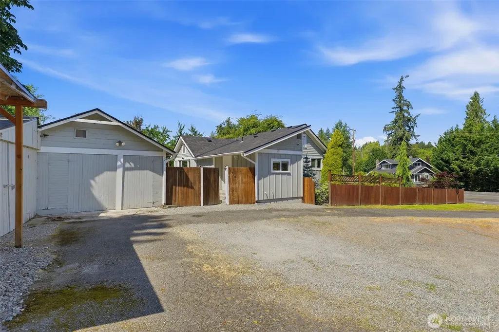 11418 Jovita Boulevard E Edgewood WA 98372
