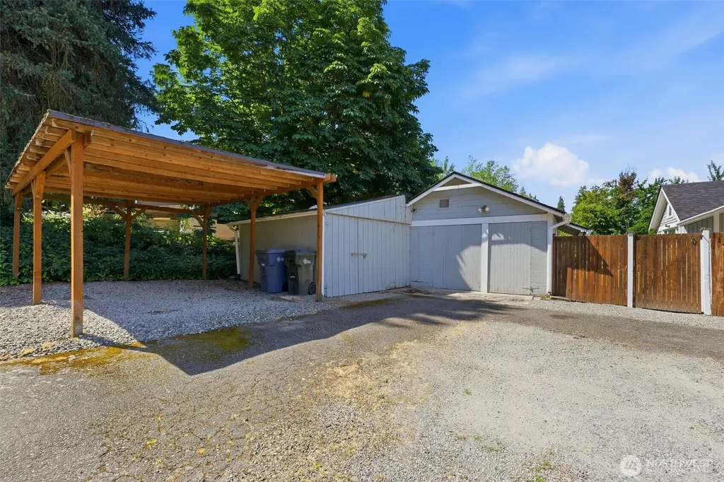 11418 Jovita Boulevard E Edgewood WA 98372